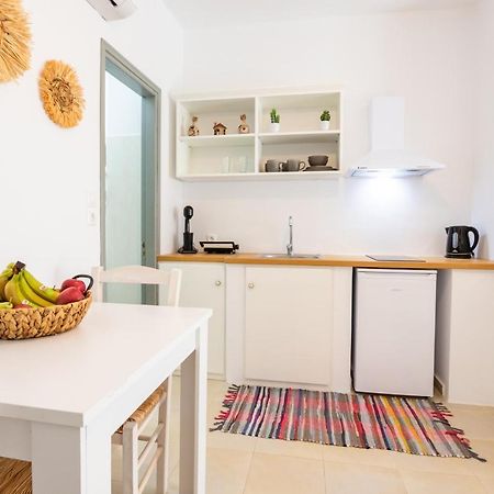 קרפאטוס Anemos Guest Apts מראה חיצוני תמונה