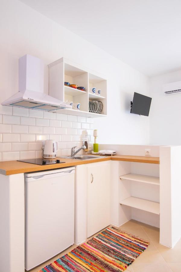 קרפאטוס Anemos Guest Apts מראה חיצוני תמונה