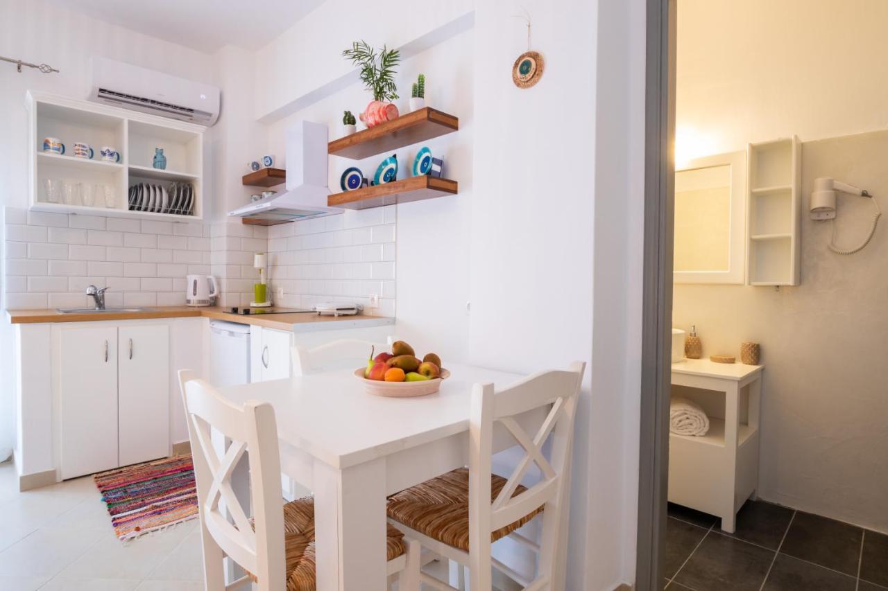 קרפאטוס Anemos Guest Apts מראה חיצוני תמונה